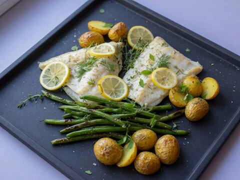 Baked white fish & greens