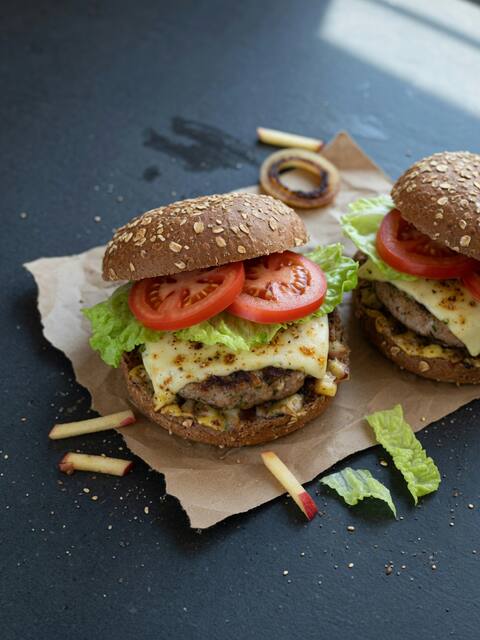 Pork & apple burgers